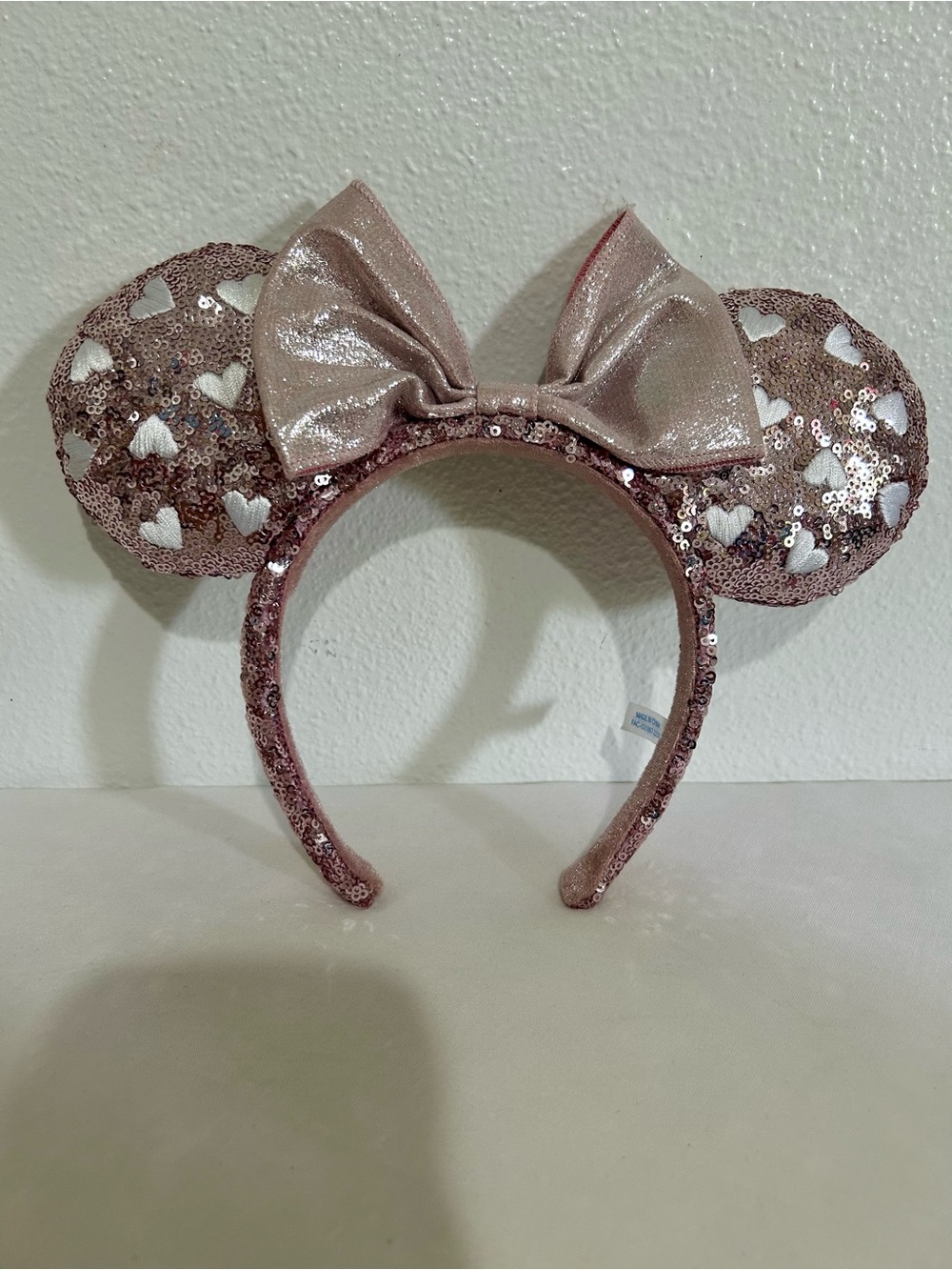 Disney Minnie Ear Rose Gold with White Hearts